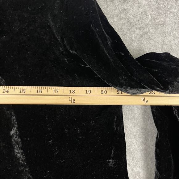 Vintage Gap Silk Blend Top Womens M Black Crushed Velvet Knot Button Hong Kong - Picture 5 of 16